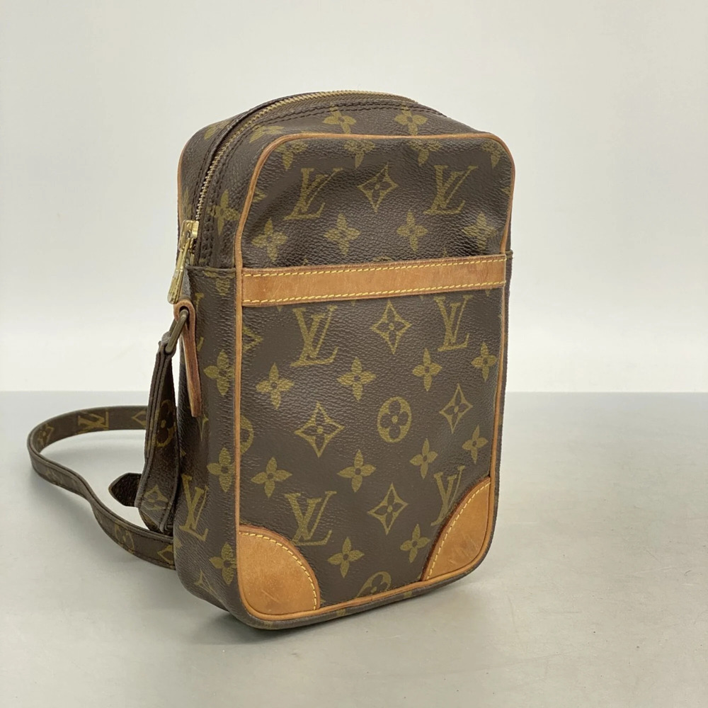 LOUIS VUITTON Brown Monogram Tote Bag - Picture 2 of 10
